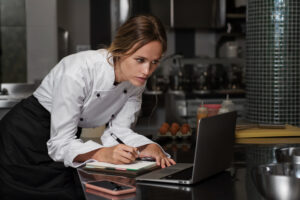Como a contabilidade ajuda restaurantes a melhorarem o controle de CMV